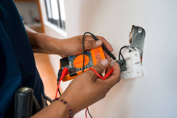 Best Electrical Contractors for Businesses  in Delafield, WI